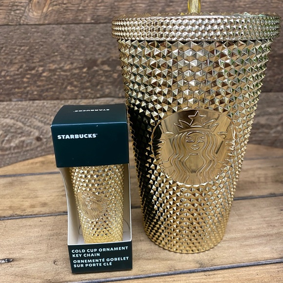 Starbucks Gold Grande Bling Holiday 2022 grande cup Plus Keychain! - Picture 5 of 6